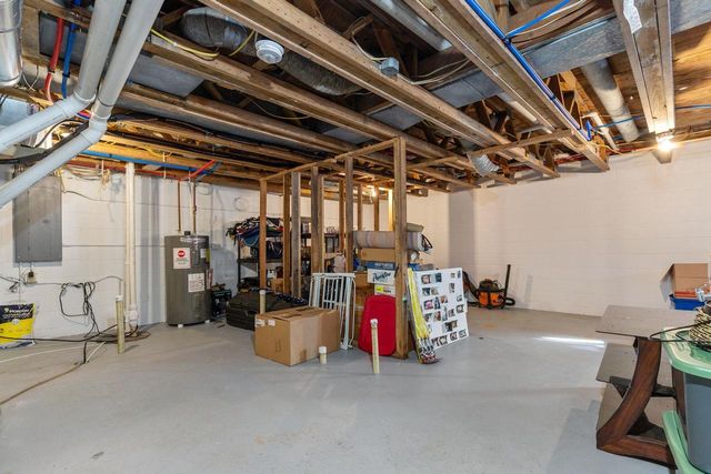 N1231 COUNTY RD V, Campbellsport, WI 53010