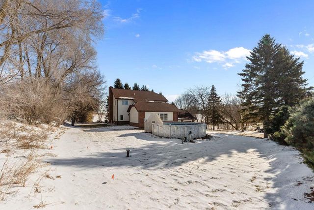 N1231 COUNTY RD V, Campbellsport, WI 53010