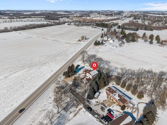 N1231 COUNTY RD V, Campbellsport, WI 53010