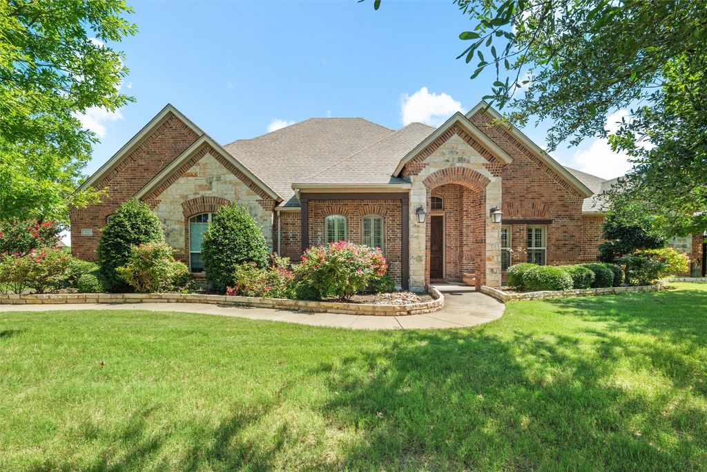 5820 Shiloh Forest Drive, Midlothian, TX 76065