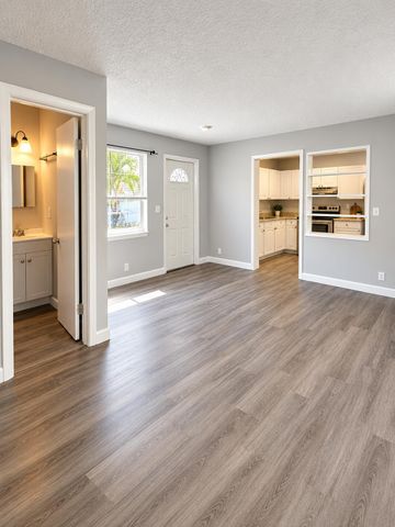 320 S K Street B, Lake Worth, FL 33460