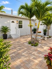 320 S K Street B, Lake Worth, FL 33460