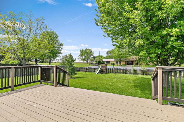 847 Quail Run, Dekalb, IL 60115