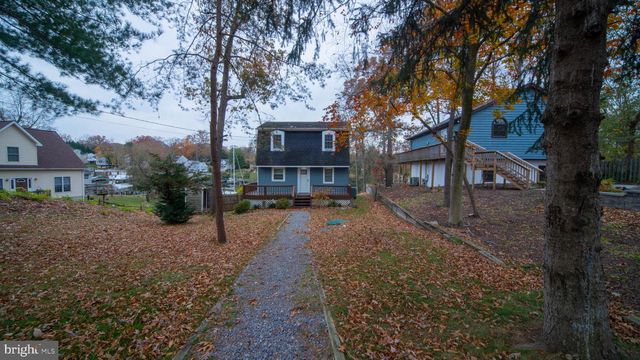 593 RIVERSIDE DR, Pasadena, MD 21122