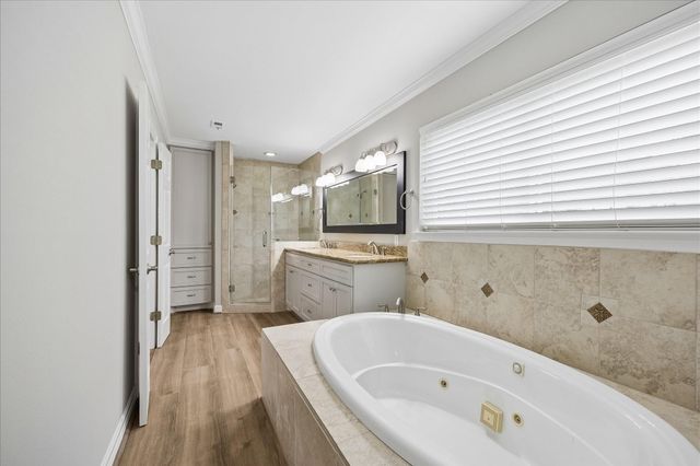 1134 Thornton Road, Houston, TX 77018