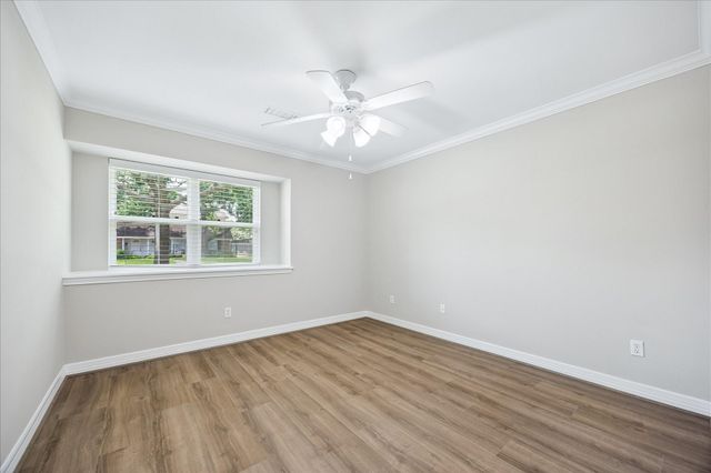 1134 Thornton Road, Houston, TX 77018