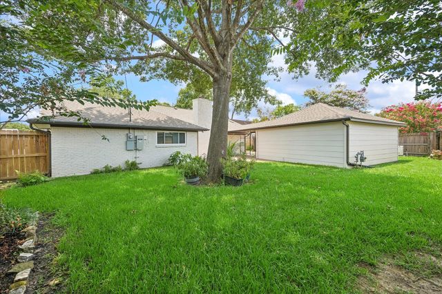 1134 Thornton Road, Houston, TX 77018