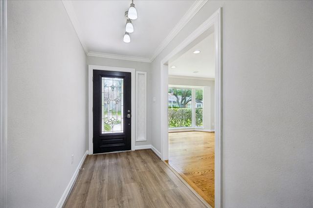 1134 Thornton Road, Houston, TX 77018