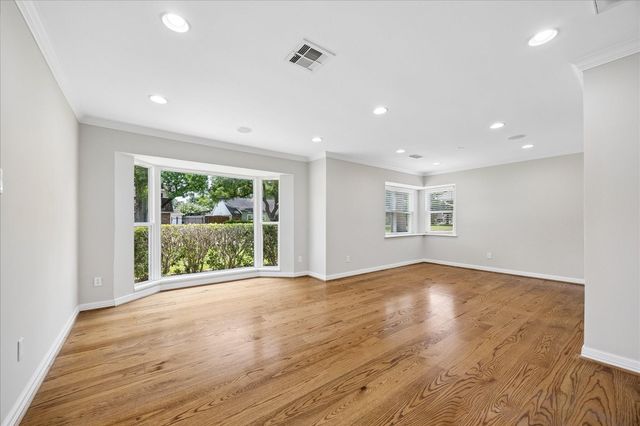 1134 Thornton Road, Houston, TX 77018