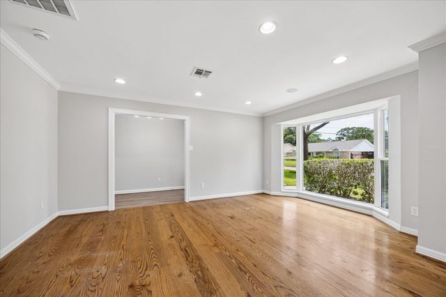 1134 Thornton Road, Houston, TX 77018