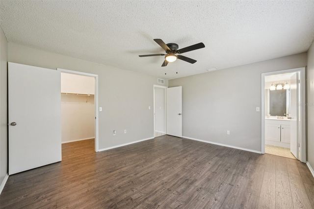 105 LOTUS CIRCLE, Safety Harbor, FL 34695