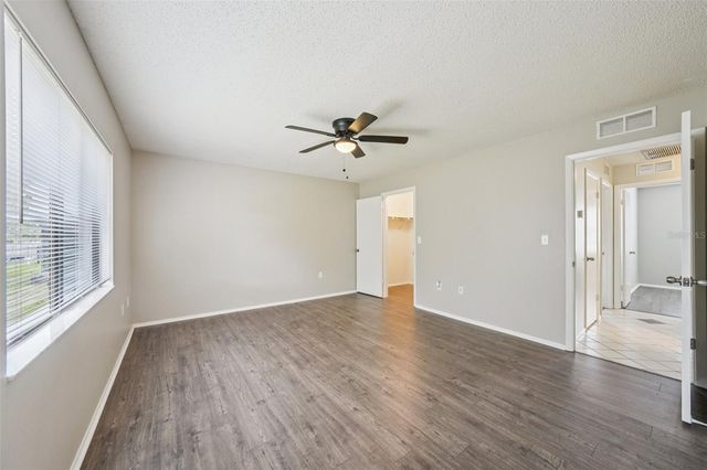 105 LOTUS CIRCLE, Safety Harbor, FL 34695