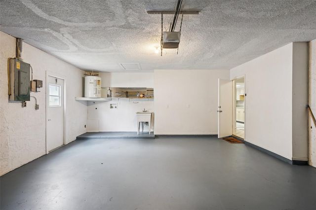 105 LOTUS CIRCLE, Safety Harbor, FL 34695