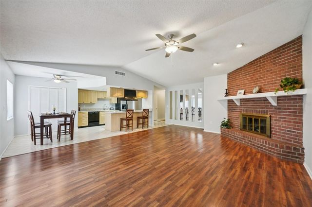 105 LOTUS CIRCLE, Safety Harbor, FL 34695