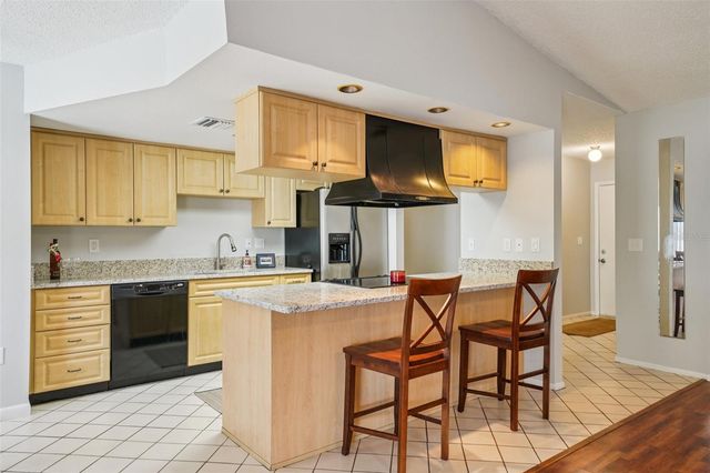 105 LOTUS CIRCLE, Safety Harbor, FL 34695