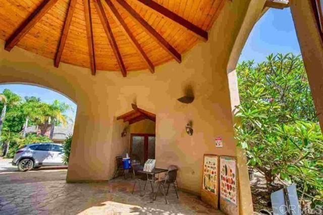 2081 Elevado Road, Vista, CA 92084