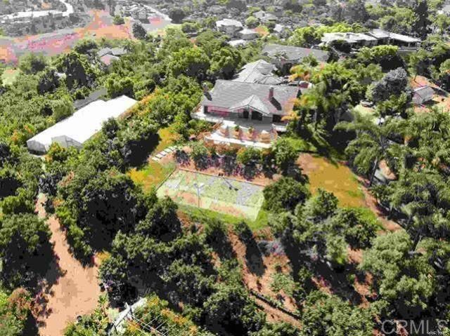 2081 Elevado Road, Vista, CA 92084