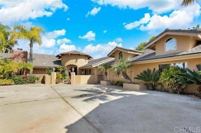 2081 Elevado Road, Vista, CA 92084