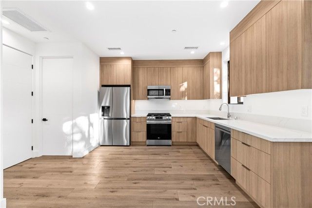 7663 Maestro, West Hills (los Angeles), CA 91304