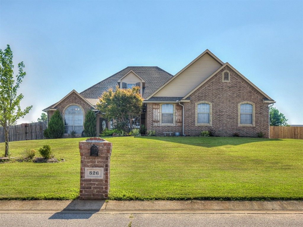 826 Silver Chase Drive, Choctaw, OK 73020