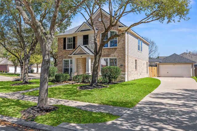 9526 Wakefield Village Drive, Houston, TX 77095