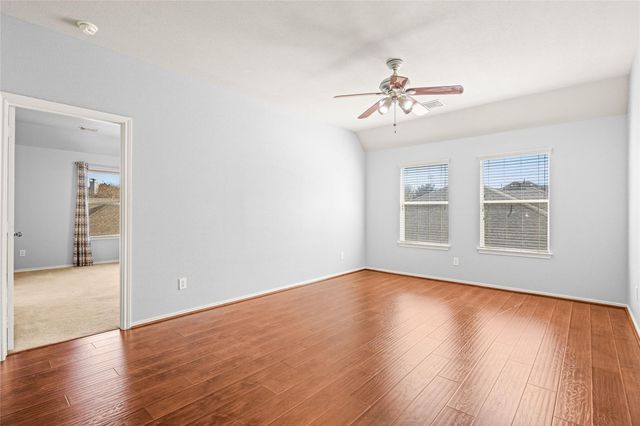 9526 Wakefield Village Drive, Houston, TX 77095