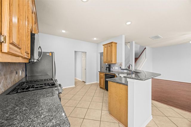 9526 Wakefield Village Drive, Houston, TX 77095