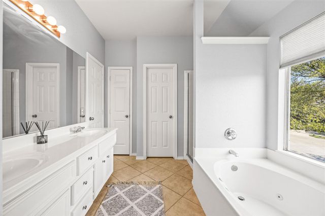 9526 Wakefield Village Drive, Houston, TX 77095