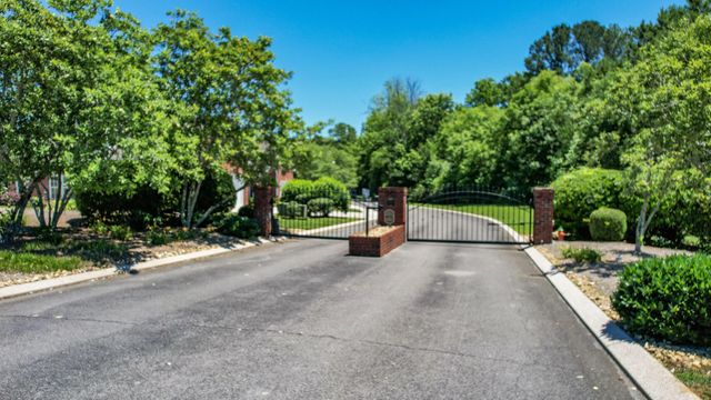 109 Overbriar Drive, NW, Cleveland, TN 37312