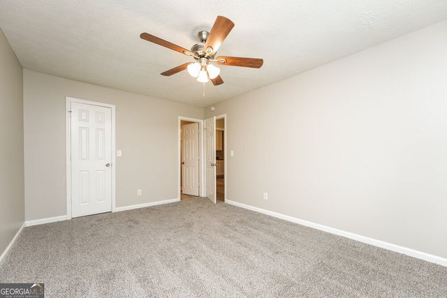 2704 Laurel View Drive, Snellville, GA 30039