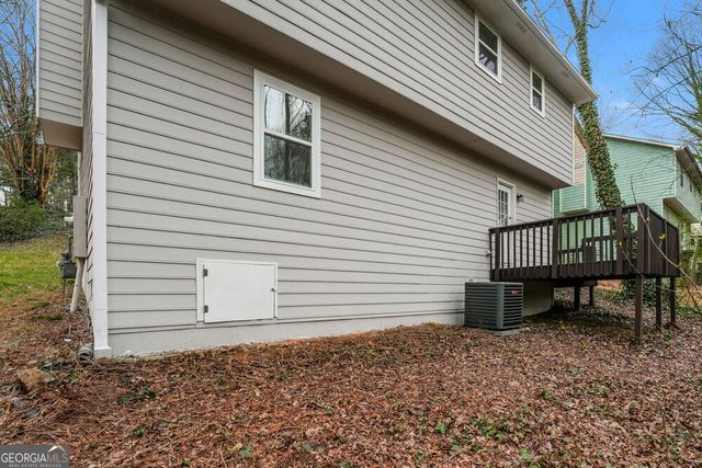 2704 Laurel View Drive, Snellville, GA 30039