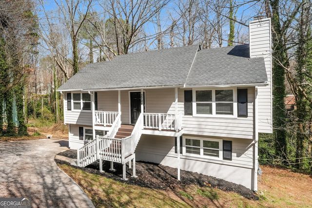 2704 Laurel View Drive, Snellville, GA 30039