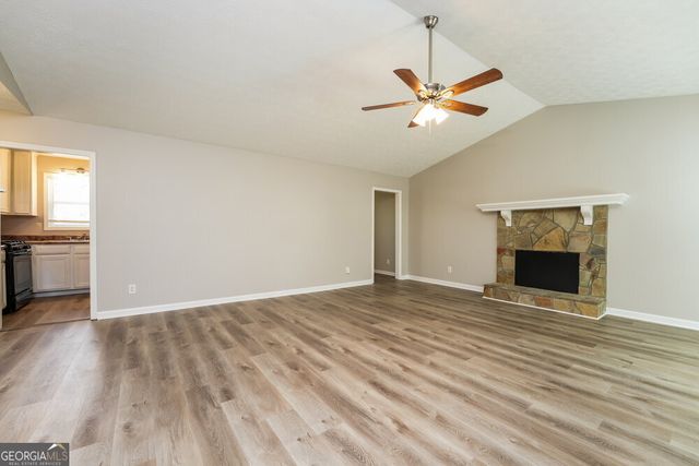 2704 Laurel View Drive, Snellville, GA 30039