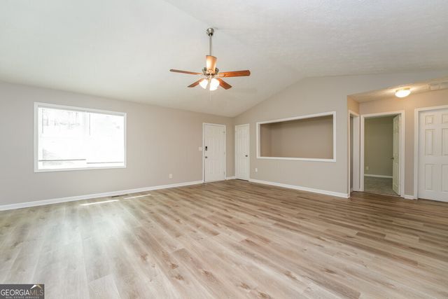 2704 Laurel View Drive, Snellville, GA 30039