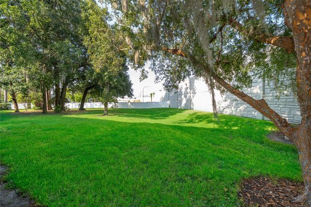 163 SPRINGWOOD CIRCLE B, Longwood, FL 32750