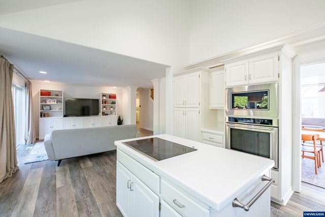 1369 Hidden Creek Dr NE, Keizer, OR 97303