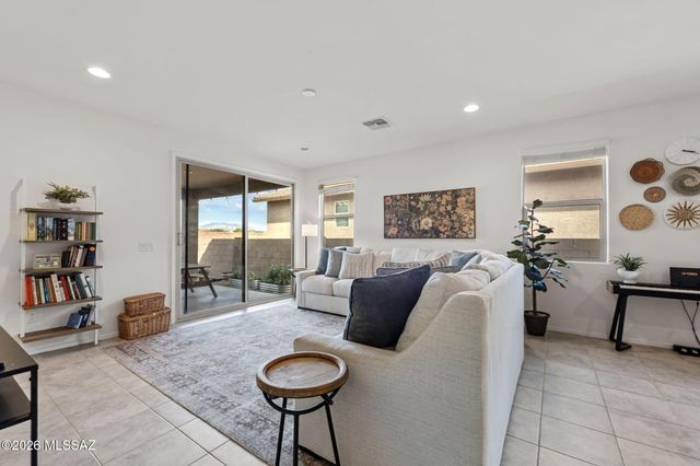 6319 E Calle Hora Cero, Tucson, AZ 85756