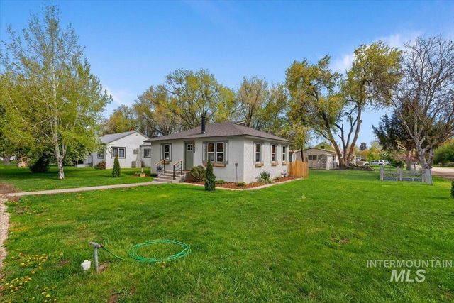424 8th St N, Nampa, ID 83687