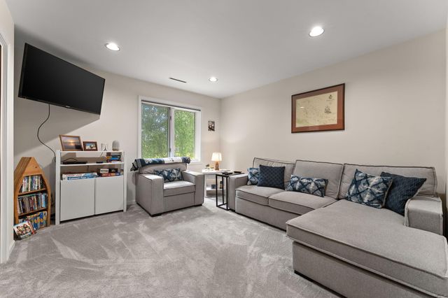 1591 Hogan Avenue, Chesterton, IN 46304