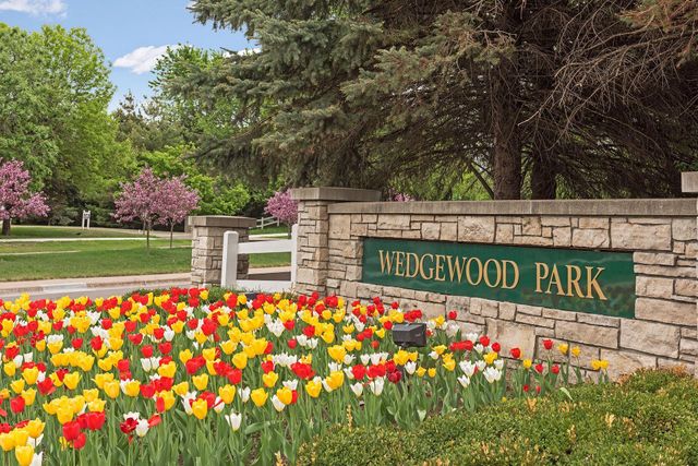 3794 Smithfield Curve, Woodbury, MN 55129