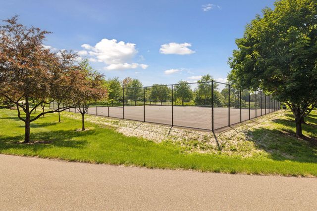 3794 Smithfield Curve, Woodbury, MN 55129