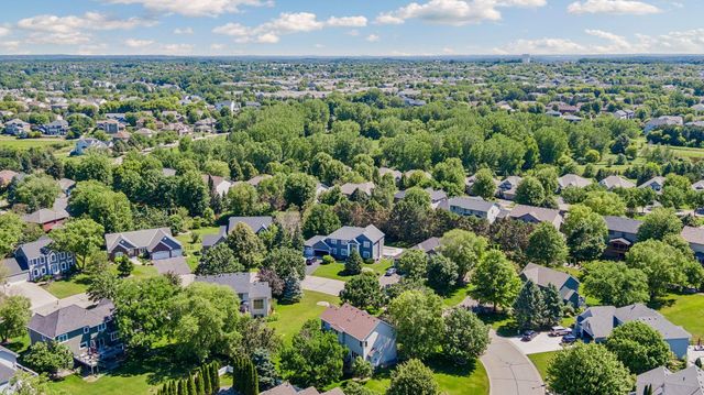 3794 Smithfield Curve, Woodbury, MN 55129