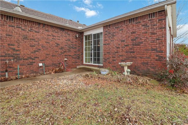 2051 Patterson Road, Pea Ridge, AR 72751