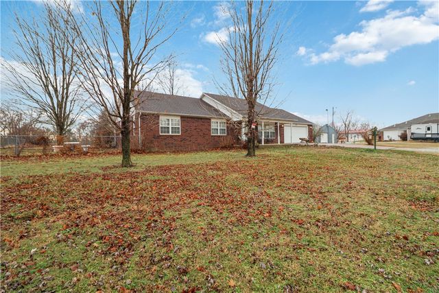 2051 Patterson Road, Pea Ridge, AR 72751