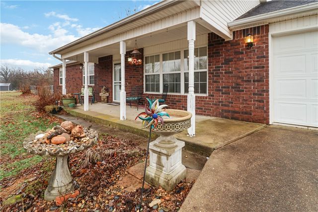 2051 Patterson Road, Pea Ridge, AR 72751