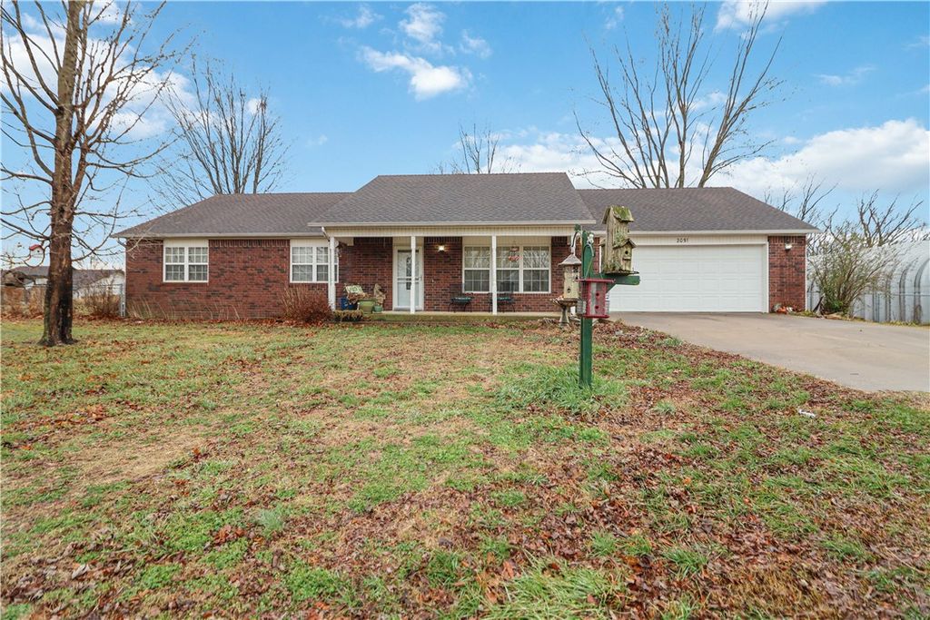 2051 Patterson Road, Pea Ridge, AR 72751