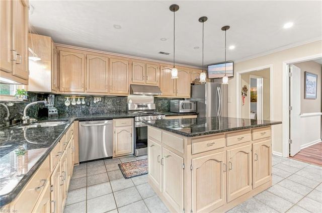 2272 Tanglewood TRL, Virginia Beach, VA 23454