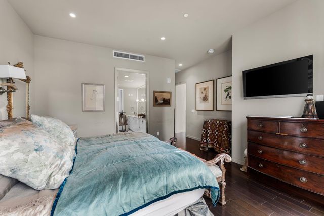 200 Congress Ave 11F, Austin, TX 78701