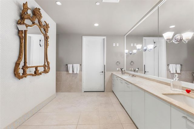 200 Congress Ave 11F, Austin, TX 78701