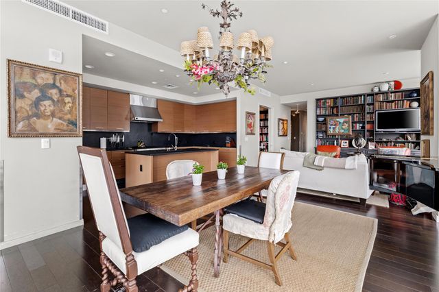 200 Congress Ave 11F, Austin, TX 78701